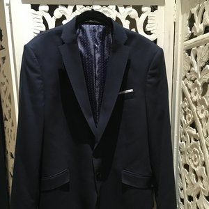 ZARA MAN 2pc Navy suit. Modern fit. Pre-owned.
